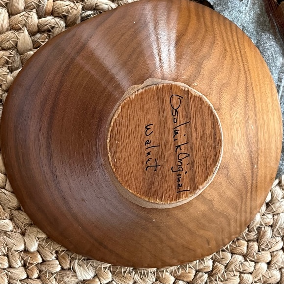 Rude Osolnik - "Osolnik Originals Walnut" Biomorphic Hand Turned Walnut Bowl - Picture 8 of 16